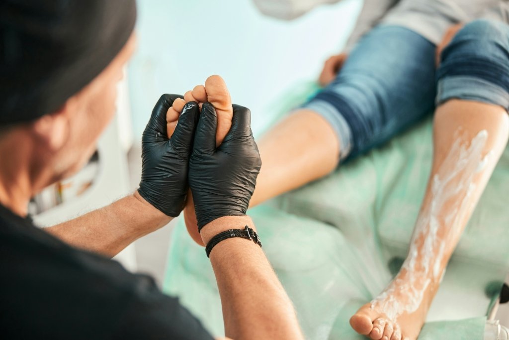 Luxury Foot Massage with Collagen Socks